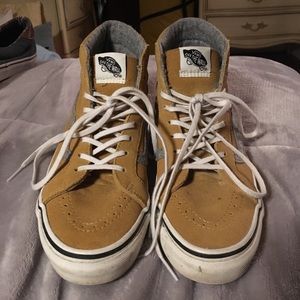 Suede Mustard Sk8-Hi Vans Woman’s 8.5 Men’s 7